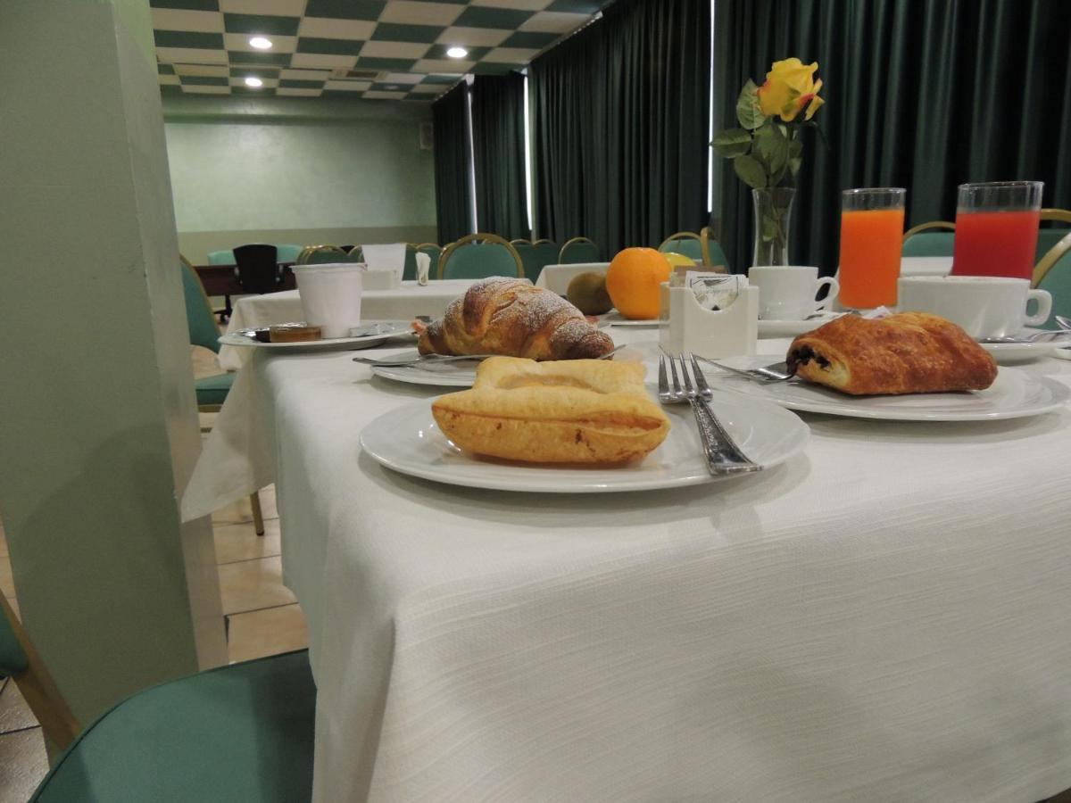 Hotel Rigolfo مونْكالييري المظهر الخارجي الصورة