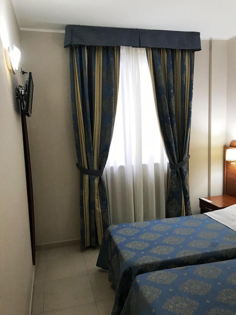 Hotel Rigolfo مونْكالييري المظهر الخارجي الصورة