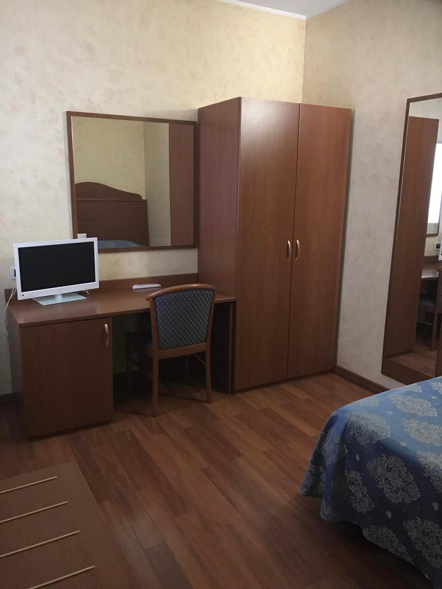 Hotel Rigolfo مونْكالييري المظهر الخارجي الصورة